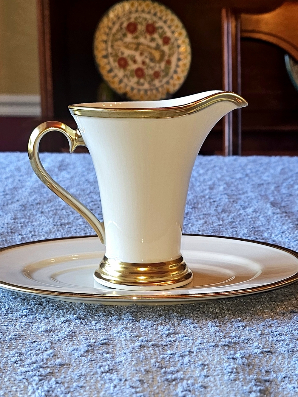 Lenox Eternal Ivory Porcelain Gravy Boat Set with Gold Trim Accent